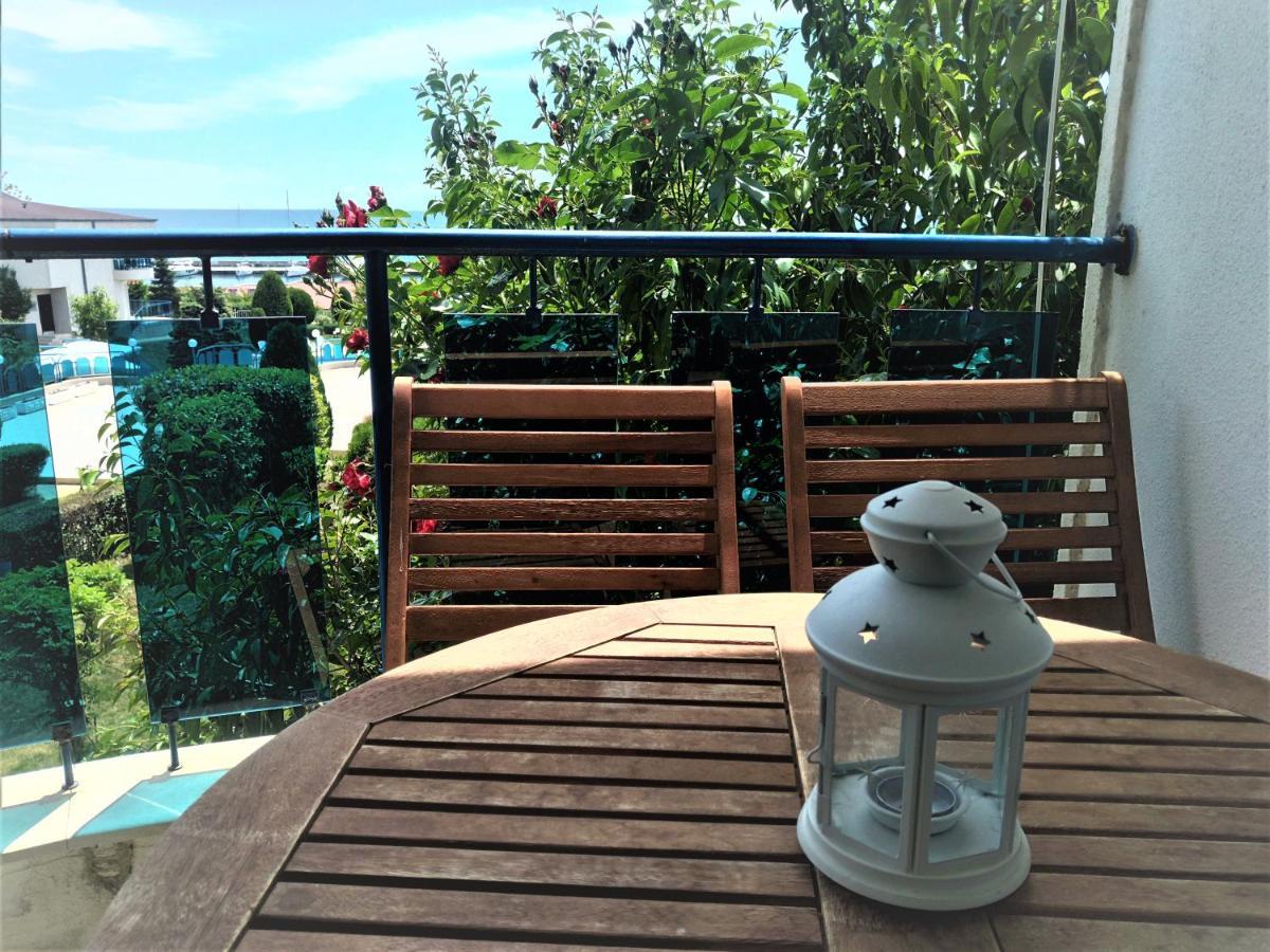 Baratero Vlas Marina Apartment Свети-Влас Экстерьер фото