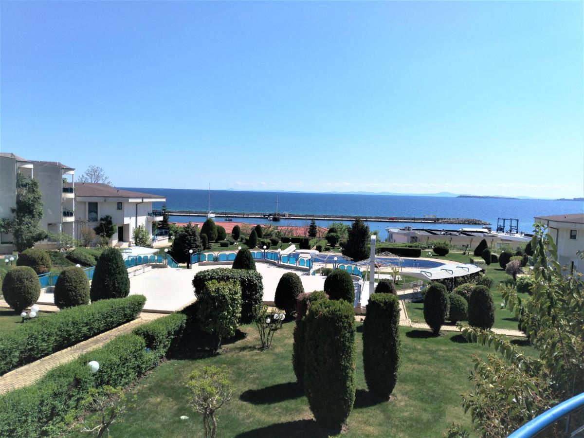 Baratero Vlas Marina Apartment Свети-Влас Экстерьер фото