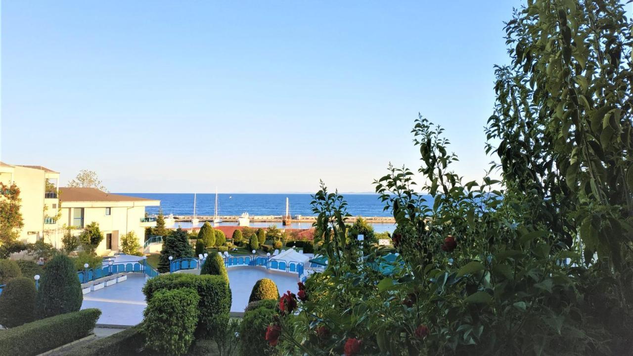 Baratero Vlas Marina Apartment Свети-Влас Экстерьер фото