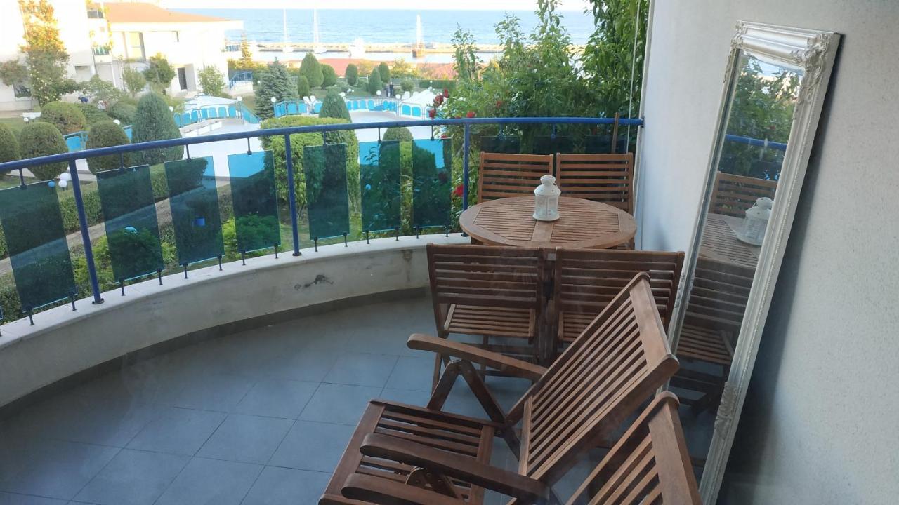 Baratero Vlas Marina Apartment Свети-Влас Экстерьер фото