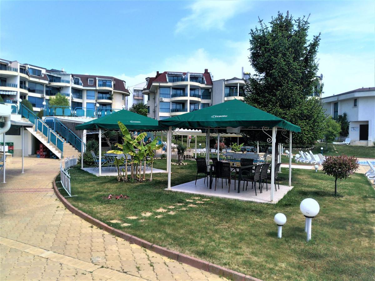 Baratero Vlas Marina Apartment Свети-Влас Экстерьер фото