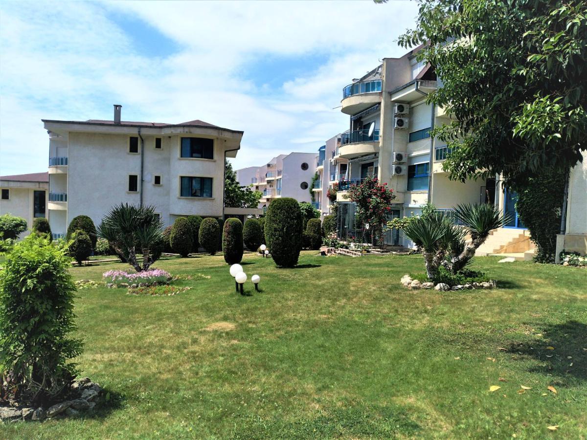 Baratero Vlas Marina Apartment Свети-Влас Экстерьер фото