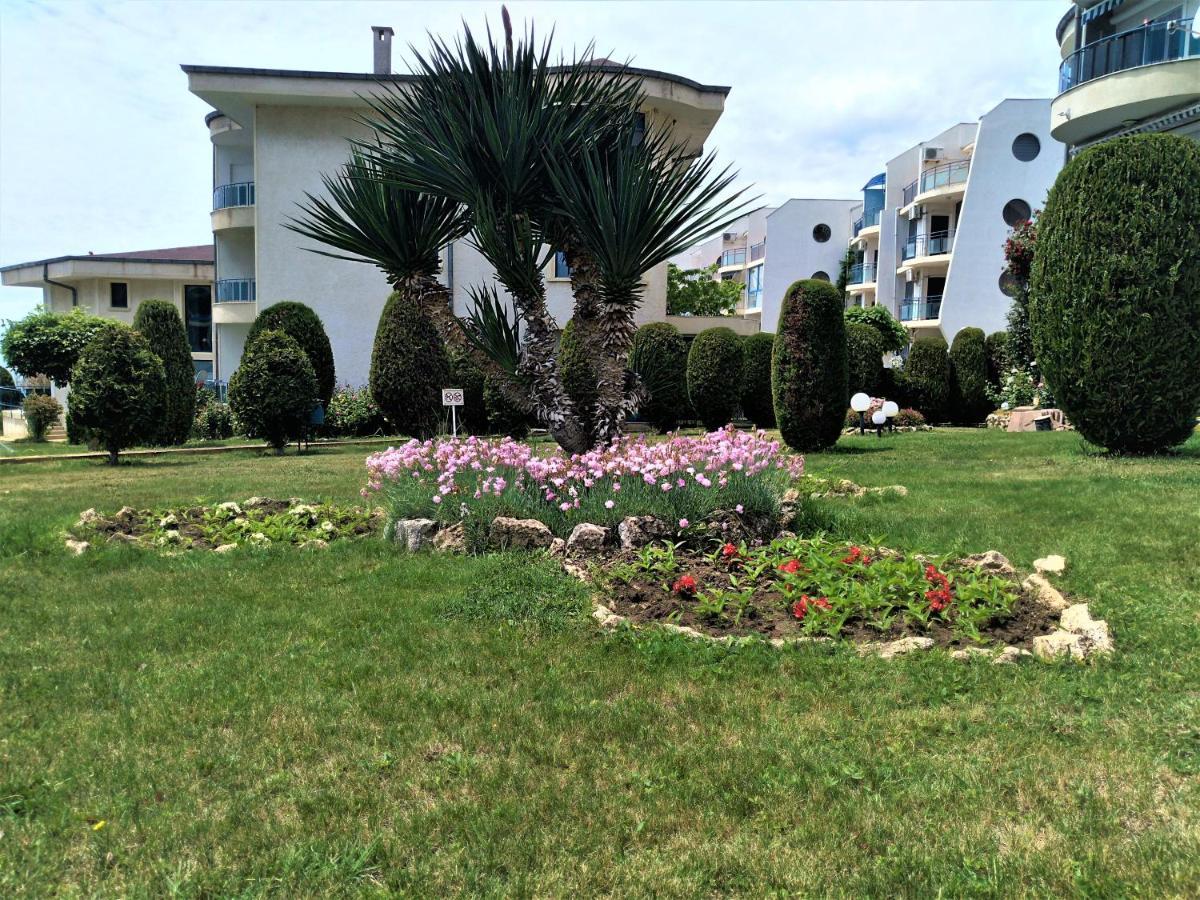 Baratero Vlas Marina Apartment Свети-Влас Экстерьер фото