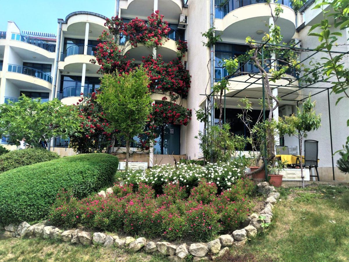 Baratero Vlas Marina Apartment Свети-Влас Экстерьер фото