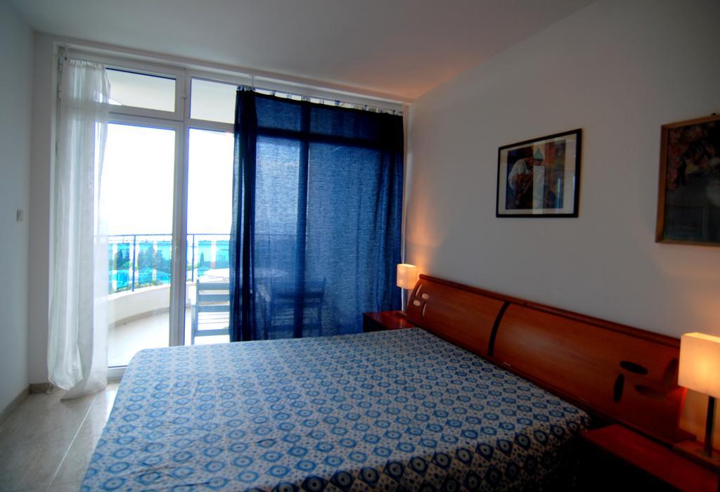 Baratero Vlas Marina Apartment Свети-Влас Экстерьер фото