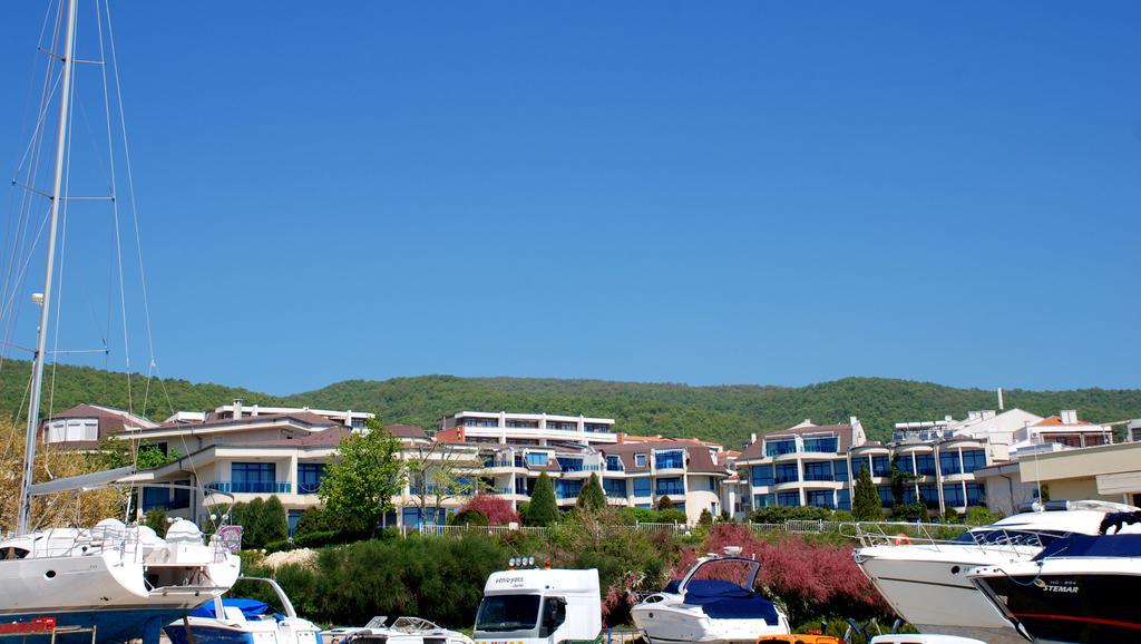 Baratero Vlas Marina Apartment Свети-Влас Экстерьер фото